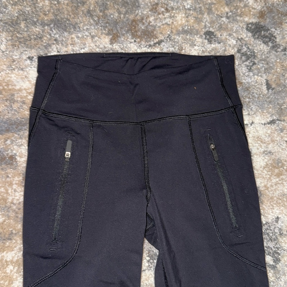 Black Lululemon Legging with Zipper Pockets